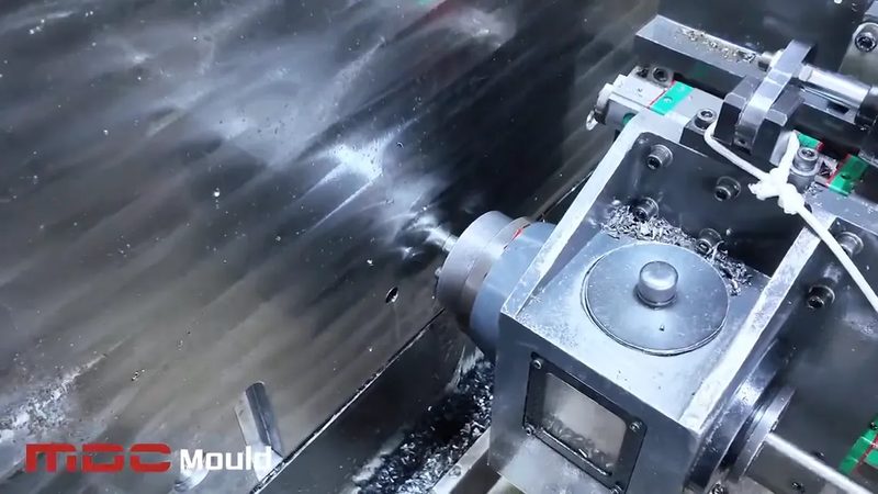 精密压铸模具尺寸公差：标准与实际应用