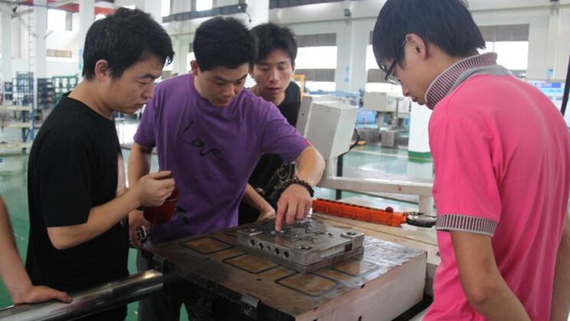家电注塑模具：使用寿命的秘密与影响因素